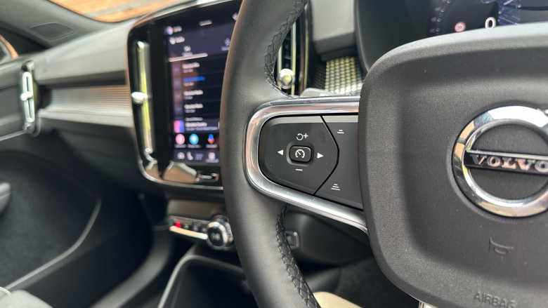 Volvo EX40 185kW Extended Range Plus 78kWh 5dr Auto Electric Estate